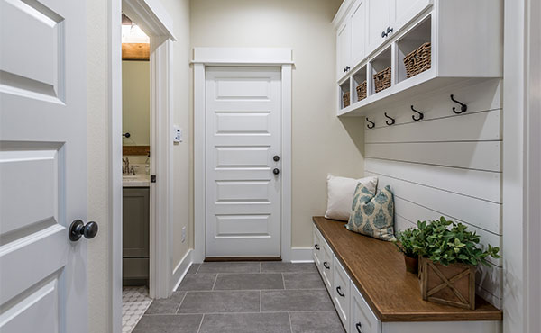 How to Create the Perfect Mudroom
